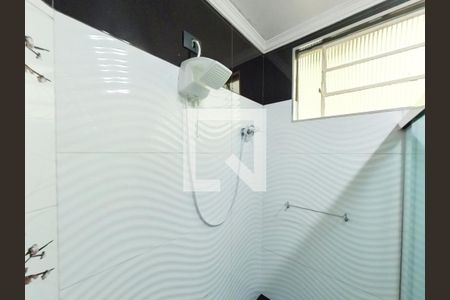 Casa para alugar com 560m², 4 quartos e 3 vagasBanheiro Social