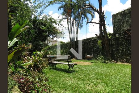 Casa para alugar com 560m², 4 quartos e 3 vagasÁrea verde - Banquinhos de Descanso e Balança