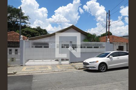 Casa para alugar com 560m², 4 quartos e 3 vagasFachada