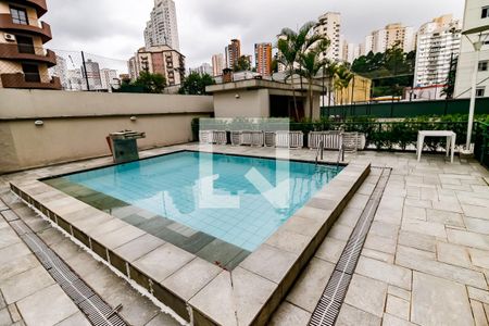 Apartamento à venda com 85m², 3 quartos e 2 vagas Apartamento à venda com 85m², 3 quartos e 2 vagasÁrea comum - Piscina