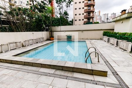 Apartamento à venda com 85m², 3 quartos e 2 vagas Apartamento à venda com 85m², 3 quartos e 2 vagasÁrea comum - Piscina