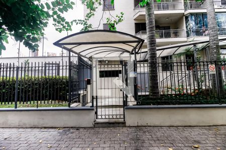 Apartamento à venda com 85m², 3 quartos e 2 vagas Apartamento à venda com 85m², 3 quartos e 2 vagasFachada e portaria