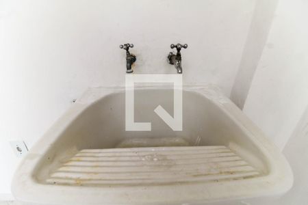 Apartamento à venda com 81m², 2 quartos e sem vagaÁrea De Serviço
