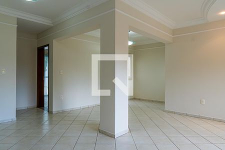 Sala de casa de condomínio para alugar com 3 quartos, 330m² em Vila Marieta, Campinas