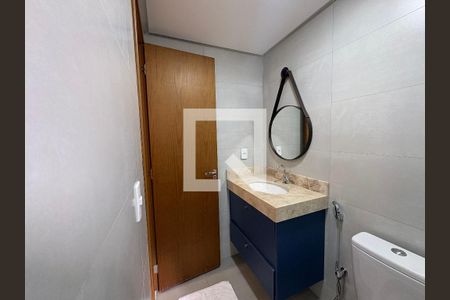 Banheiro da Suíte de apartamento para alugar com 2 quartos, 72m² em Parque Amazônia, Goiânia