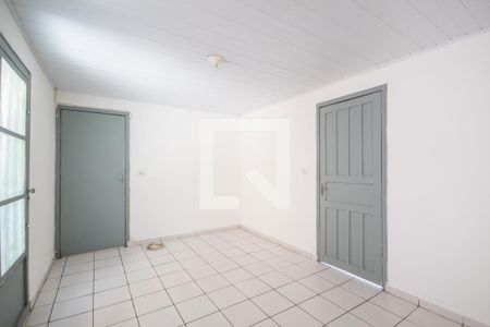Sala de casa para alugar com 2 quartos, 100m² em Vila Yara, Osasco