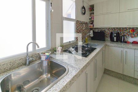 Cozinha de apartamento para alugar com 2 quartos, 49m² em Jardim Felicidade (zona Oeste), São Paulo