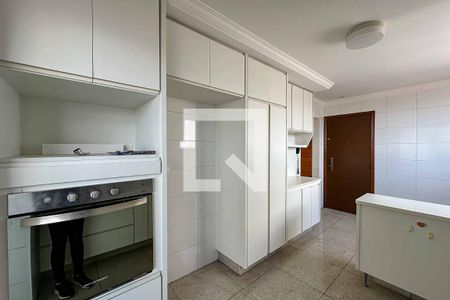 Apartamento à venda com 443m², 4 quartos e 2 vagasCozinha