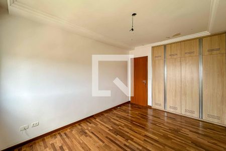 Apartamento à venda com 443m², 4 quartos e 2 vagasSuíte