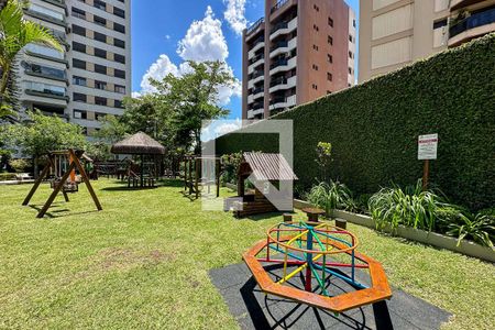 Apartamento à venda com 443m², 4 quartos e 2 vagasÁrea comum - Playground