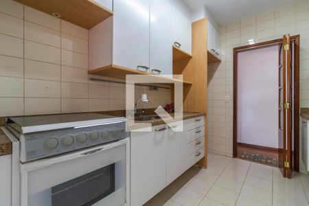 Apartamento à venda com 90m², 3 quartos e 2 vagasCozinha