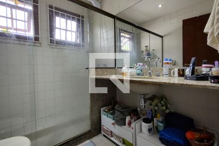 Casa de condomínio à venda com 169m², 4 quartos e 2 vagasBanheiro da Suíte 1