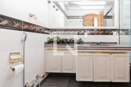 Apartamento para alugar com 286m², 4 quartos e 4 vagasBanheiro da Suíte 2