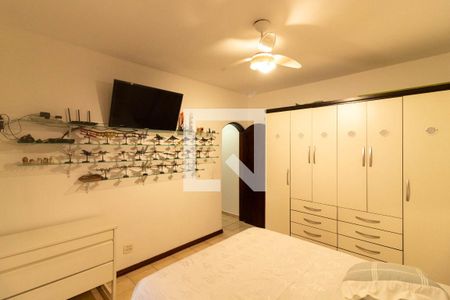 Casa à venda com 240m², 4 quartos e 4 vagas Casa à venda com 240m², 4 quartos e 4 vagasQuarto Suíte 2