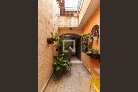 Casa à venda com 240m², 4 quartos e 4 vagas Casa à venda com 240m², 4 quartos e 4 vagasQuintal