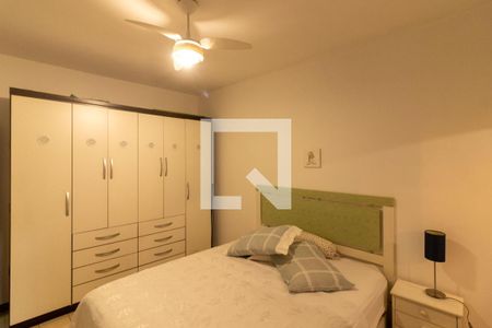 Casa à venda com 240m², 4 quartos e 4 vagas Casa à venda com 240m², 4 quartos e 4 vagasQuarto Suíte 2