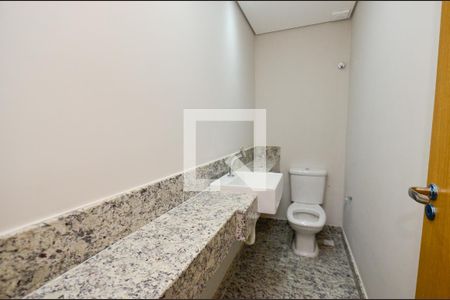 Apartamento para alugar com 69m², 2 quartos e 2 vagasBanheiro social