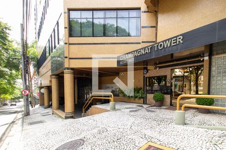 Apartamento para alugar com 193m², 3 quartos e 2 vagasFachada