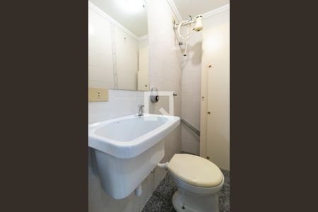 Apartamento para alugar com 193m², 3 quartos e 2 vagasBanheiro de serviço