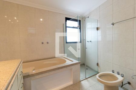 Apartamento para alugar com 193m², 3 quartos e 2 vagasBanheiro da Suíte