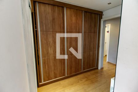 Apartamento à venda com 150m², 3 quartos e 2 vagasSuíte 3 - armários