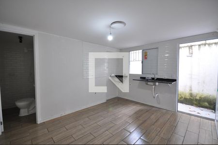 Quarto/Cozinha de apartamento para alugar com 1 quarto, 24m² em Vila Guilherme, São Paulo