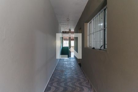 Casa para alugar com 105m², 2 quartos e 1 vaga Casa para alugar com 105m², 2 quartos e 1 vagaCorredor