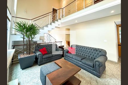 Sala de casa de condomínio para alugar com 5 quartos, 357m² em Paquetá, Belo Horizonte