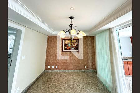 Sala de casa de condomínio para alugar com 5 quartos, 357m² em Paquetá, Belo Horizonte