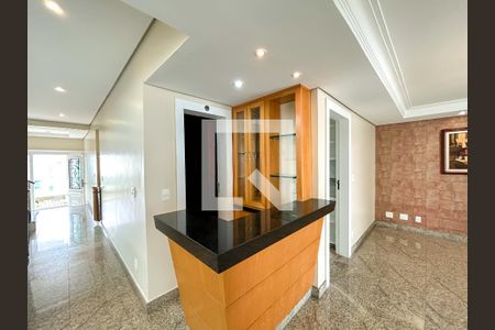 Sala de casa de condomínio para alugar com 5 quartos, 357m² em Paquetá, Belo Horizonte