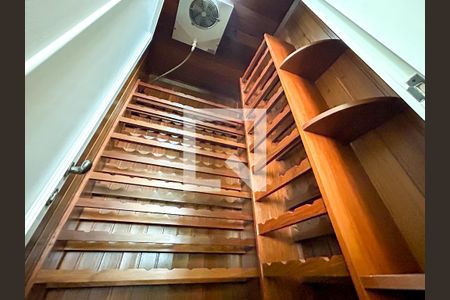 Sala de casa de condomínio para alugar com 5 quartos, 357m² em Paquetá, Belo Horizonte