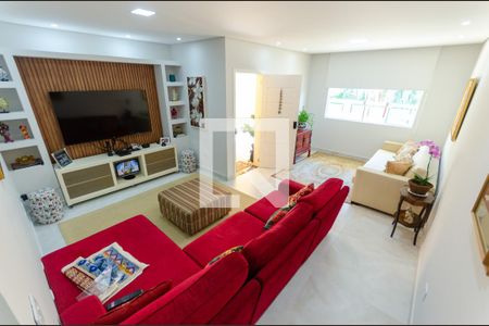 Sala de casa à venda com 3 quartos, 300m² em Vila São Vicente, São Paulo