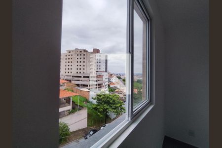 Vista de apartamento à venda com 3 quartos, 83m² em Cabral, Contagem