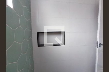 Banheiro de apartamento à venda com 3 quartos, 83m² em Cabral, Contagem