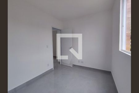 Quarto de apartamento à venda com 3 quartos, 83m² em Cabral, Contagem