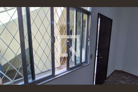 Vista da Sala de casa para alugar com 1 quarto, 65m² em Penha, Rio de Janeiro