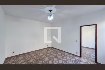 Sala de casa para alugar com 1 quarto, 65m² em Penha, Rio de Janeiro