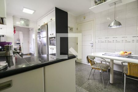 Apartamento à venda com 164m², 3 quartos e 2 vagasCozinha