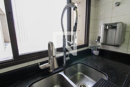 Apartamento à venda com 164m², 3 quartos e 2 vagasCozinha