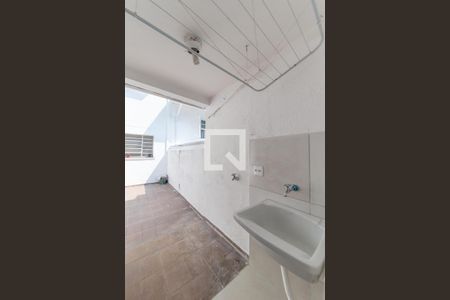 Casa para alugar com 107m², 2 quartos e 2 vagas Casa para alugar com 107m², 2 quartos e 2 vagasLavanderia