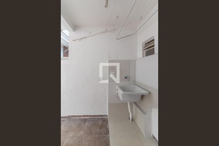 Casa para alugar com 107m², 2 quartos e 2 vagas Casa para alugar com 107m², 2 quartos e 2 vagasLavanderia