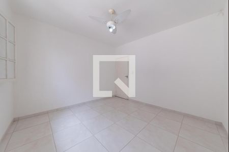 Casa para alugar com 107m², 2 quartos e 2 vagas Casa para alugar com 107m², 2 quartos e 2 vagasQuarto 2