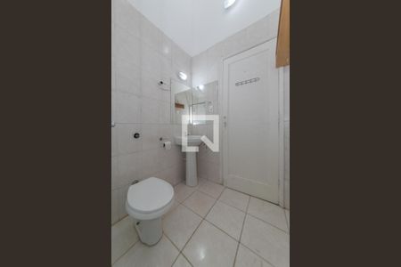 Casa para alugar com 107m², 2 quartos e 2 vagas Casa para alugar com 107m², 2 quartos e 2 vagasBanheiro