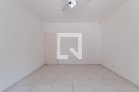 Casa para alugar com 107m², 2 quartos e 2 vagas Casa para alugar com 107m², 2 quartos e 2 vagasQuarto 2