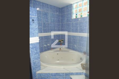 Casa para alugar com 410m², 5 quartos e 7 vagasBanheira Suite 1