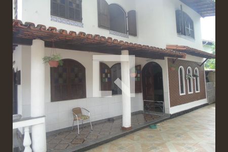 Casa para alugar com 410m², 5 quartos e 7 vagasFachada