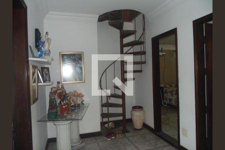 Casa para alugar com 410m², 5 quartos e 7 vagasAcesso aos Quartos 