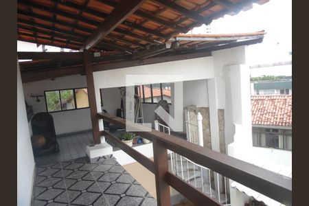 Casa para alugar com 410m², 5 quartos e 7 vagasSacada do Quarto 1