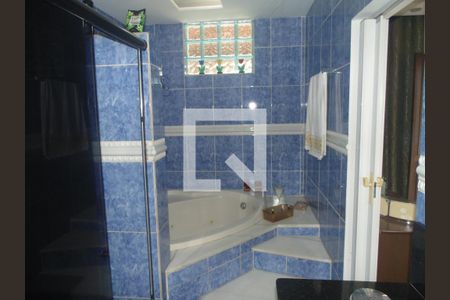 Casa para alugar com 410m², 5 quartos e 7 vagasBanheiro da Suíte 1