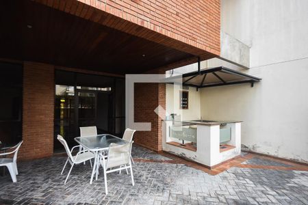 Apartamento à venda com 246m², 4 quartos e 4 vagasEspaço Bar